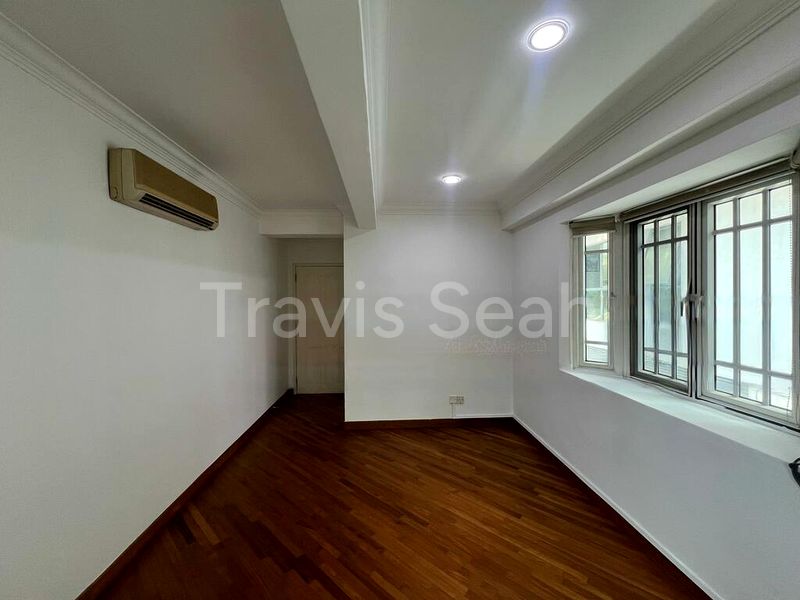 6 Bed Semi-Detached House (Landed) for Sale in  Hougang View - Image 3